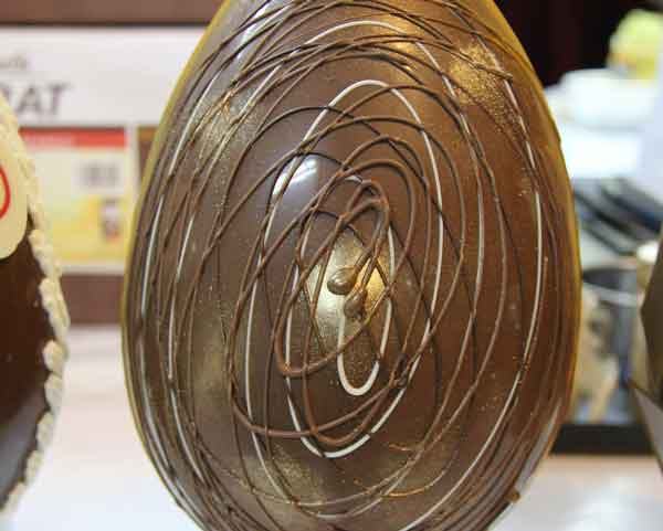 L'uovo di gallina ... di Pasqua 12 uovo gallina pasqua